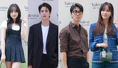 [슬라이드 포토] 압구정이 들썩! 발렉스트라 포토콜 참석한 스타들