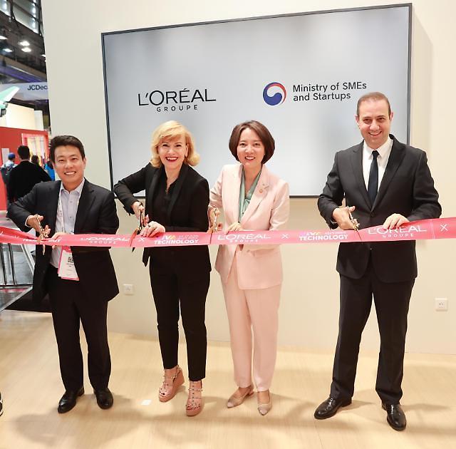 ​S. Korea forges partnership with Frances LOreal Group to support beautytech startups