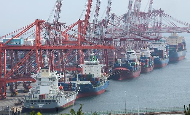 韩国出口时隔10个月现增长 “顺差信号”还是“统计错觉”？