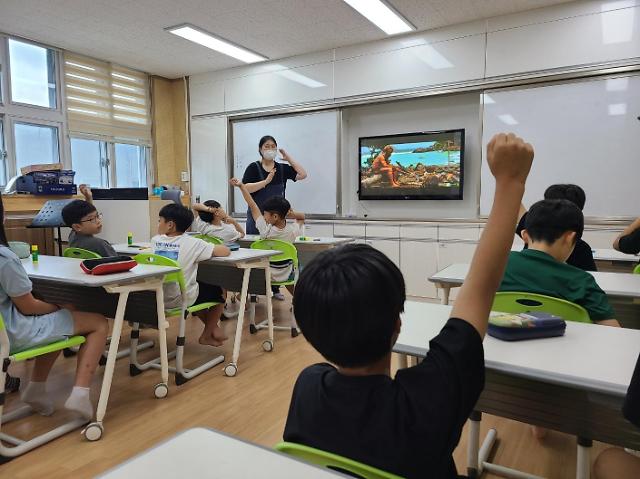 전북 완주군 동상면에 위치한 동상초등학교에서 22일 인권 테마 수업이 이뤄졌다. 사진=신진영 기자