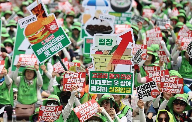 报告：韩国最低时薪过万会致近7万工作岗位流失