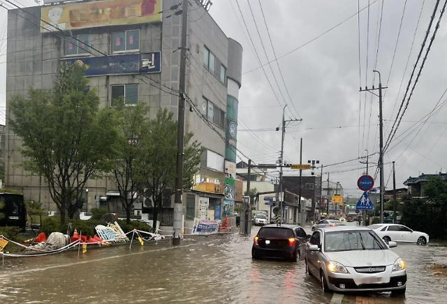 폭우가 내린 영주 시내. [사진=연합뉴스]