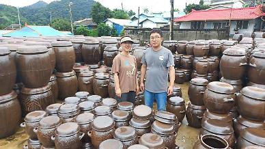 150년 전통 옥천 안내토기, 4대를 잇고 있는 옹기장이 부부