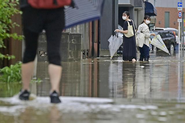 16일 일본 아키타현에 폭우가 내린 모습 사진AP연합뉴스
