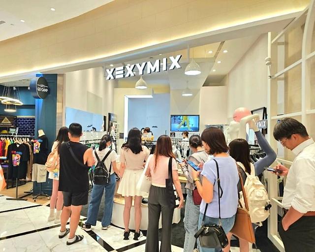 젝시믹스 대만 브리즈 난샨 백화점 팝업 매장 전경 사진브랜드엑스코퍼레이션