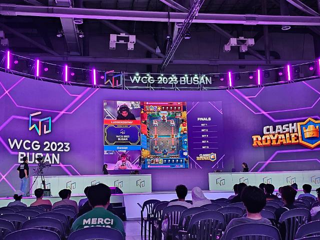 WCG 2023 BUSAN 클래시로얄 우승자 브라질의 루카스 비니시우스 바티스탸 로샤 LucasXGamer 선수의 경기 사진선재관 기자