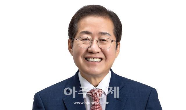 8월 1일부터 개최되는 새만금 세계스카우트잼버리 기간 중 1천만원 상당의 긴급구호품을 지원하는 홍준표 대구광역시장 사진대구시 