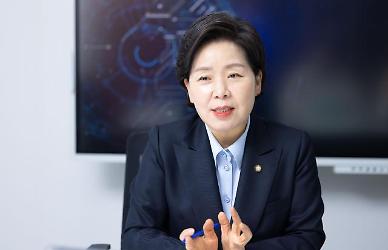FT 삼성전자 출신 양향자 의원, 미국에 대중국 반도체 전략 포기 촉구  