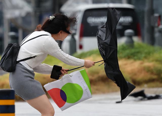韓国全国9日から台風「カヌン」の影響圏
