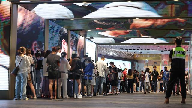 韩国免税店销售额大幅下滑 下半年期待中国团体游客提振业绩