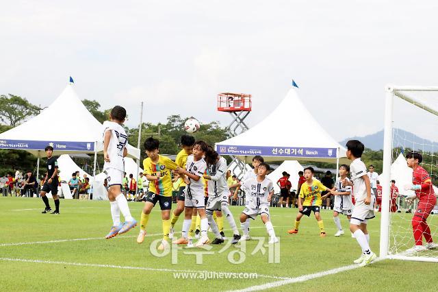 12일 축구공원에서 열린 경주화랑FC 대 천안축구센터와 경기 장면 경주시