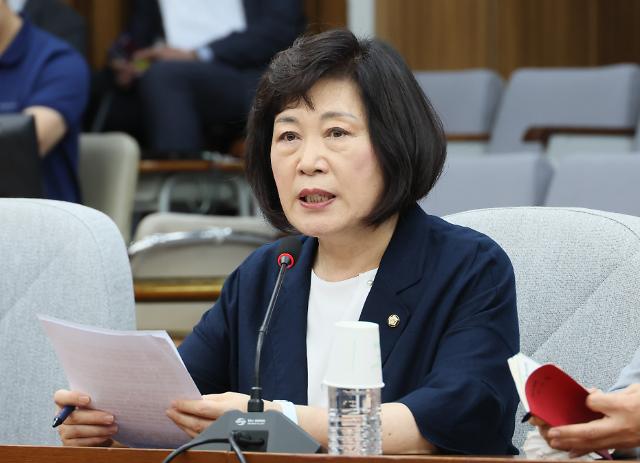 국민의힘 정경희 원내부대표가 28일 국회에서 열린 원내대책회의에서 발언하고 있다 2023728 사진연합뉴스