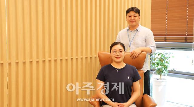 DGIST 에너지공학과 이홍경 교수와 서지연 석박사통합과정생이 기존 상업용 리튬 음극을 대체할 수 있는 새로운 제조법을 제시해 리튬 금속 전지의 한계를 극복할 수 있는 새로운 리튬을 개발했다 사진디지스트 