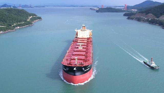 HD KSOE delivers worlds first LNG-propelled bulk carrier with built-in AI engineer