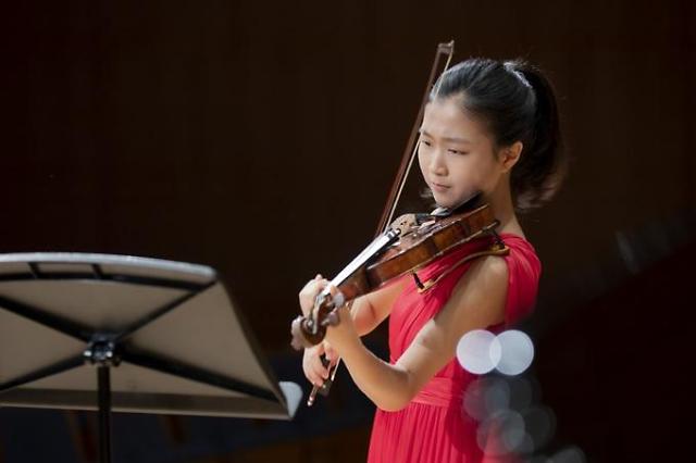 14세 바이올리니스트 김서현이 지난 2일현지 시간 폐막한 2023 티보르 버르거 국제 바이올린 콩쿠르에서 우승했다 사진금호문화재단