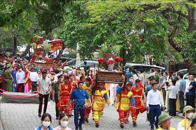 육지의 하롱베이 베트남 닌빈, 강을 이용한 문화관광 개발 박차  
