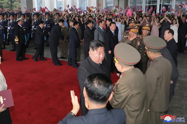 김정은 국방위원장이 러시아연방을 방문하기위해 9월 10일 오후 전용열차로 평양을 출발했다고 조선중앙통신이 12일 보도했다 사진연합뉴스