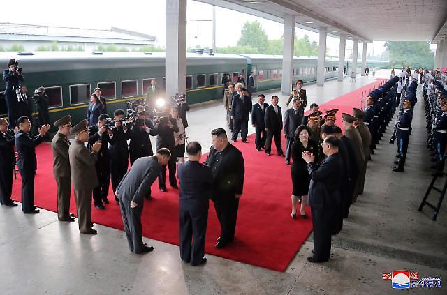 Chủ tịch Quốc phòng Kim Jong-un rời Bình Nhưỡng bằng tàu hỏa riêng vào chiều 109 để thăm Liên bang Nga ẢnhYonhap News