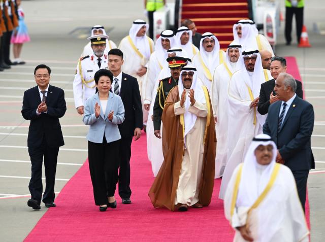 미샬 알아흐마드 알자베르 알사바 쿠웨이트 왕세자가 2022 항저우 아시안 게임 개회식 참석 차 21일 중국 항저우에 도착했다 사진신화통신·연합뉴스