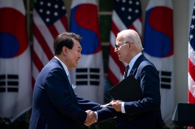 韓国国民10人に9人「韓米同盟重要…経済成長に役立つ」