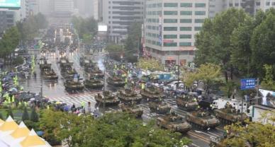 [75주년 국군의날 퍼레이드] 尹 北, 핵 사용하면 한·미 동맹이 즉각 응징