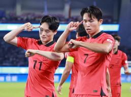 [항저우AG] 韓 축구, 우즈벡 꺾고 결승...이우석·임시현, 양궁 첫 금메달