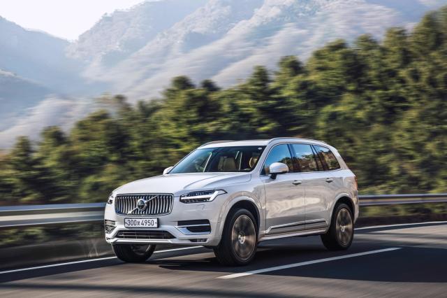 지난달 수입차 판매 3위를 차지한 볼보의 XC90 사진볼보