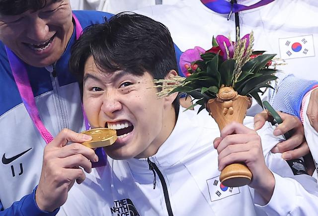 金牌在手兵役免除 透过李刚仁了解韩国体育明星的兵役义务