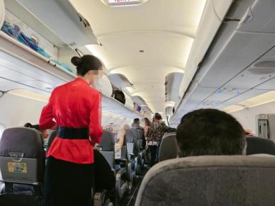 [단독] 비상구 좌석은 중국인만? 에어마카오 승객 차별 논란
