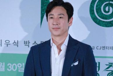 경찰, 마약 투약 혐의 이선균 휴대전화 확보…디지털 포렌식 나선다