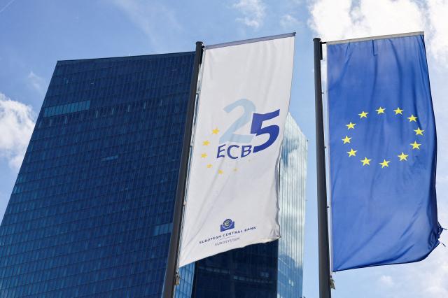 the European Central Bank ECB flag 사진연합뉴스