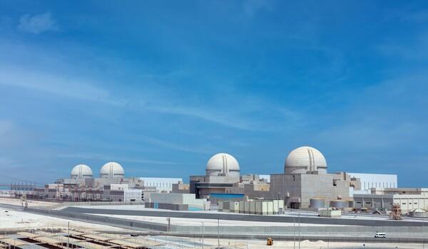 한국이 수출한 UAE의 첫 원자력 발전소 바라카 원전 전경 사진한국전력공사