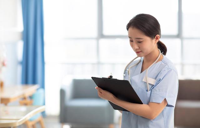 韩国深陷“护士荒” 政府将增加护士大学扩招规模 