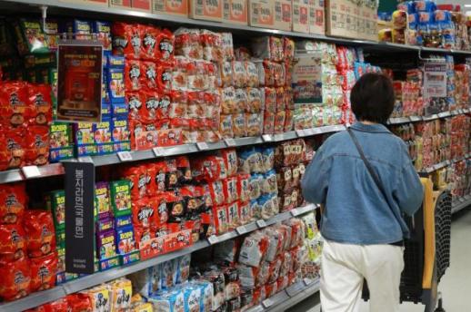 Xuất khẩu mì ăn liền Hàn Quốc lần đầu vượt 1.000 tỷ won