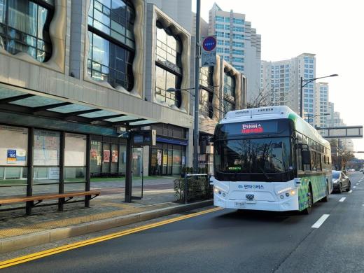 韩国首辆自动驾驶公交"PanTa-G Bus"投运4个月载客超1万人次