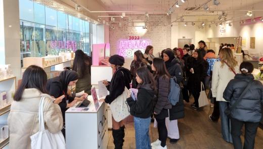 庆祝韩英建交140周年：KOTRA在伦敦开设"K-消费品"快闪店