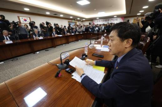 [길 잃는 서민금융] 미소금융 놔두고, 새 대책만 요구...은행권도 불만