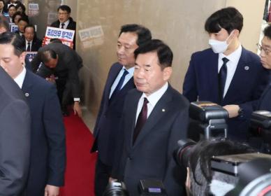 민주당, 이동관 탄핵소추안 등 국회 본회의 보고…72시간 내 표결