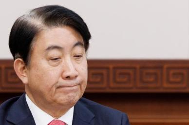 [속보] 尹대통령, 이동관 방통위원장 사의 수용…면직안 재가