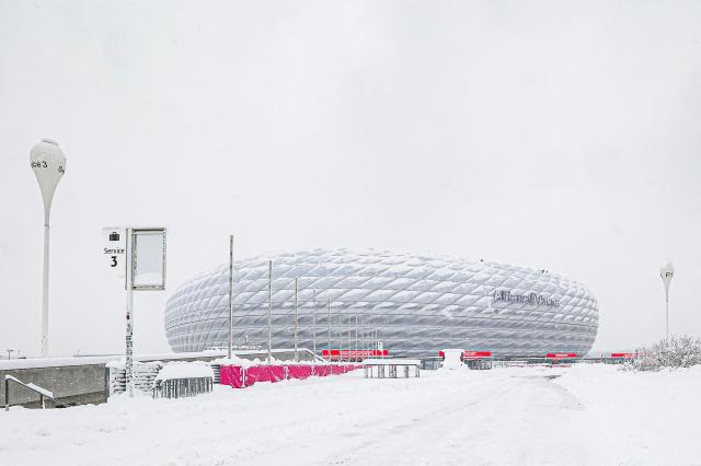A display reading Stadium is closed is seen in Munich on December 2023 as the German first division Bundesliga football match between Bayern Munich and Union Berlin was canceled due to the weather conditions Photo by Alexandra Beier  AFP2023-12-02 230545
저작권자 ⓒ 1980-2023 ㈜연합뉴스 무단 전재 재배포 금지AFP or licensors