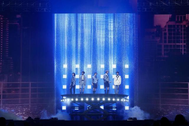 Boy band TXT wraps up world tour with Seoul concert