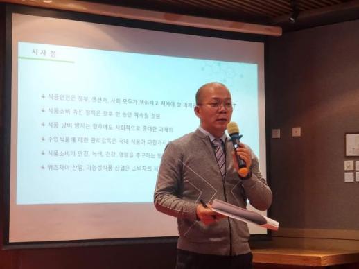 춘천닭갈비도 중국 밀키트 시장 진출하면 어떨까요.