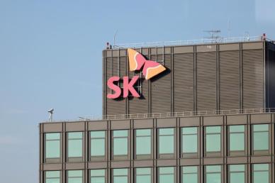 SK, 세대교체...그룹2인자 수펙스 의장에 최태원 사촌 최창원