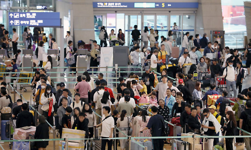 今年使用仁川机场乘客逾5600万人次 恢复至疫情前的80%水平