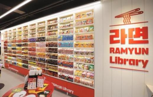 特色卖场崭露头角 韩国超市创新营销引发消费狂潮