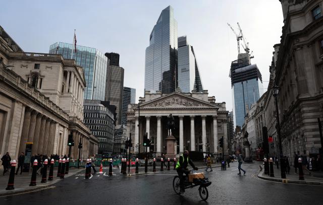 epa11028555 The Bank of England in London Britain 14 December 2023 The Bank of England is set to announce interest rates decision expected to hold rates at 525 percent a fifteen year high  EPAANDY RAIN2023-12-14 204113
저작권자 ⓒ 1980-2023 ㈜연합뉴스 무단 전재 재배포 금지undefined