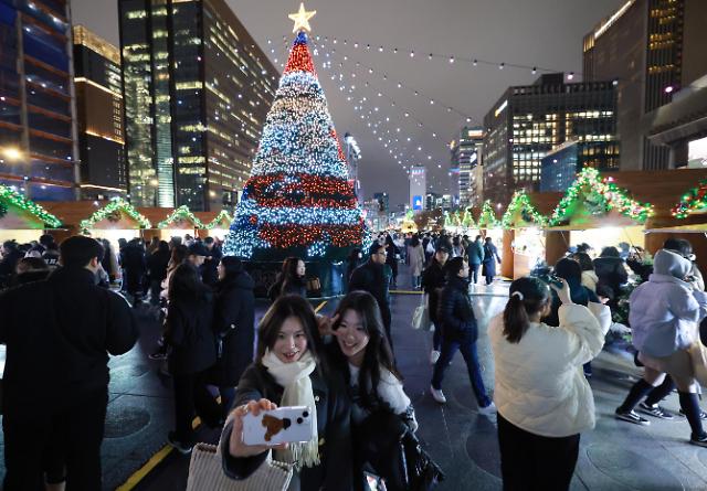 圣诞打卡哪里去？韩国人最青睐乐天世界大厦
