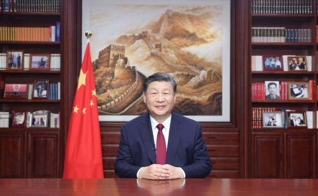 시진핑 중국 국가주석이 지난해 12월 31일 중난하이 집무실에서 2024년 신년사를 하고 있다 사진중국 국영중앙CCTV