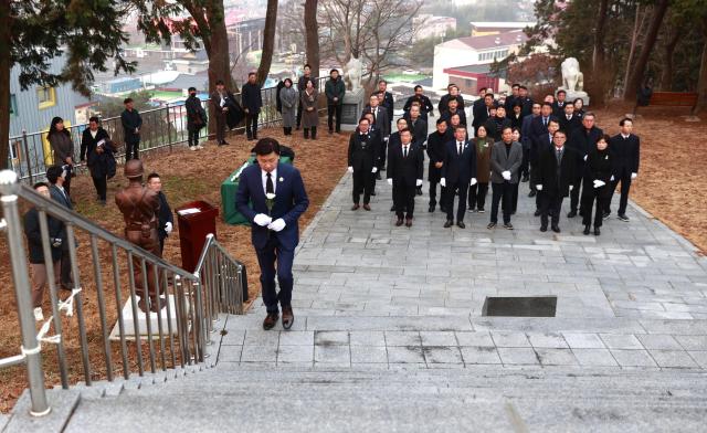 보성군은 2일 2024년 갑진년甲辰年 새해를 맞아 보성현충탑 참배로 희망찬 군정을 시작했다 사진보성군