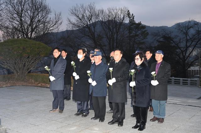 김천시 갑진년甲辰年 새해 충혼탑 참배로 2024년 힘찬 출발사진김천시